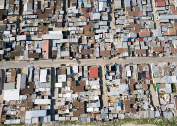 Aumento de 508% em Demolições de Moradias Irregulares no Distrito Federal: Impactos e Abordagens