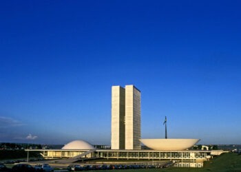 John Textor e o Senado: Entenda a Relação entre o Empresário e a Política Brasileira